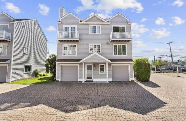 672 Fairfield Beach Road photos photos