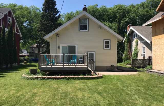3 Bedroom/2 Bathroom Single Family House for Rent on Belmont Rd. Gallery 3
