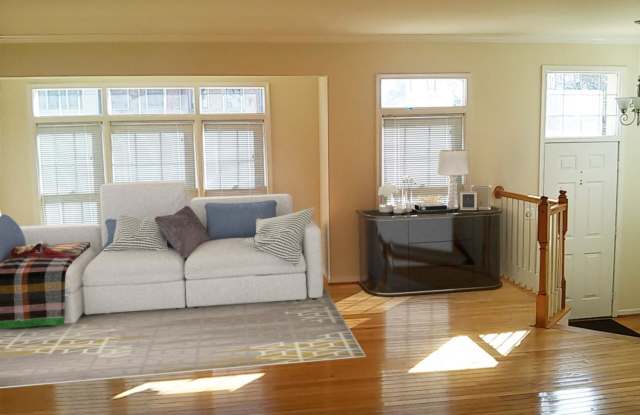 6260 DUBIN DR Gallery 4