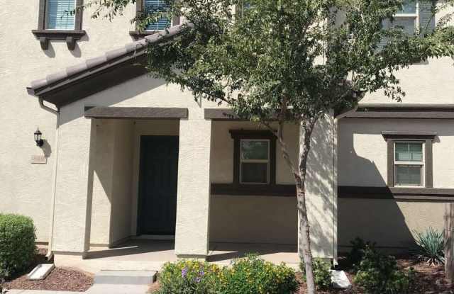 860 S Pheasant Dr - 860 S Pheasant Dr, Gilbert, AZ 85296