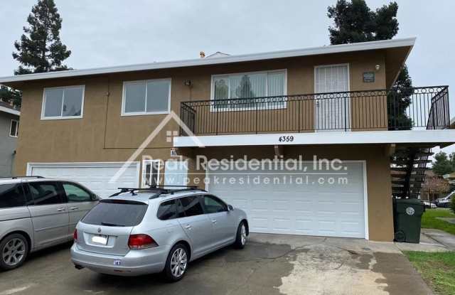 Charming South Sacramento 2bd/1ba Home with Garage! photos photos