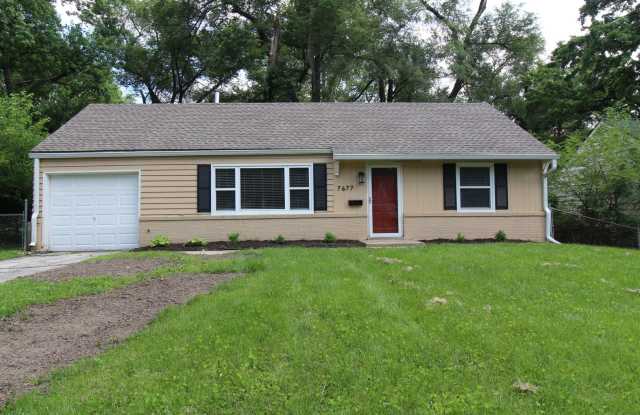 3 Bedroom 1 Bath House in Prairie Village photos photos