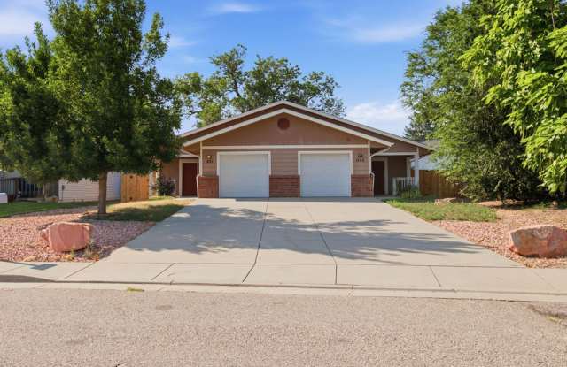 3 Bedroom 1 bath Duplex available in Loveland Gallery 3