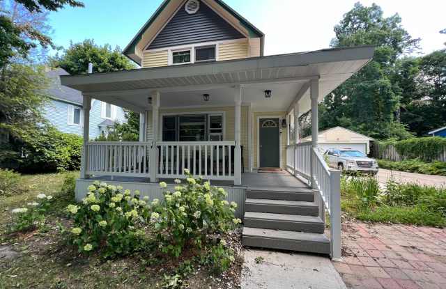 Welcome to "The Yellow Porch" – A Charming Home in the Heart of Traverse City photos photos