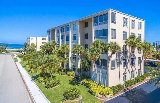 716 GRANADA Avenue photos photos