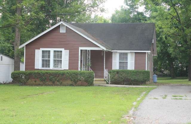 506 East College St. photos photos