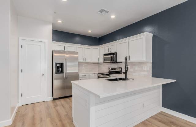 3BR Townhome in Scottsdale with amazing location! photos photos