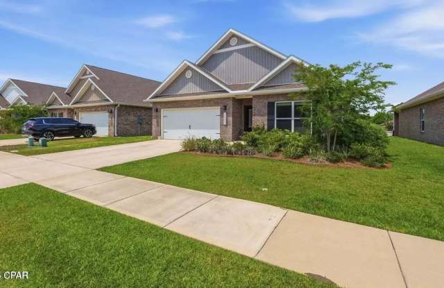 Beautifully Maintained 4-Bedroom Brick Home in Andrews Plantation! Gallery 1