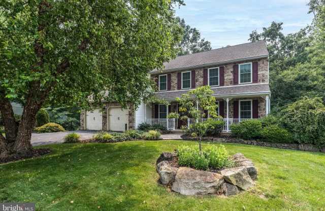 100 LIVE OAK Drive photos photos