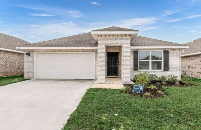 AVAILABLE NOW – 4BR/2BA South Crestview Home photos photos