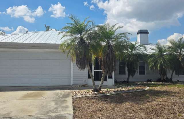 House for rent on a canal photos photos