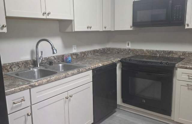 NEWLY UPDATED HOME! Gallery 4