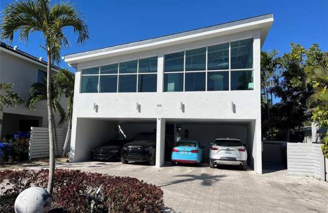 815 NE 16 Terrace photos photos