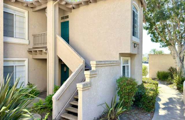 Upper Level Condo in Gated Community Gallery 3