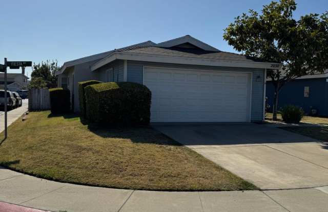 3 Bedroom 2 Bathroom Home in Santa Maria photos photos