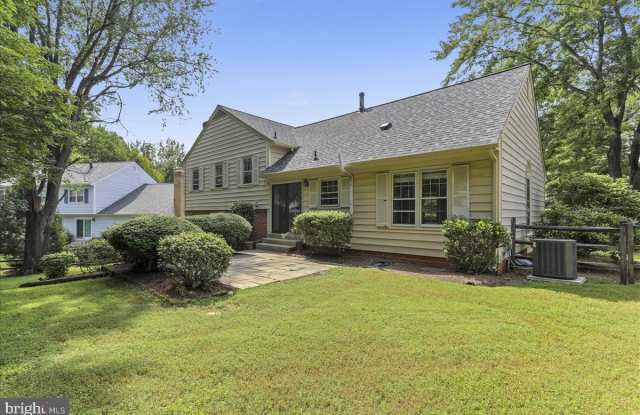 403 GREEN PASTURE DRIVE Gallery 3