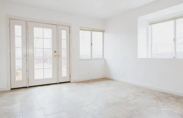 843 West Dolphin Avenue photos photos