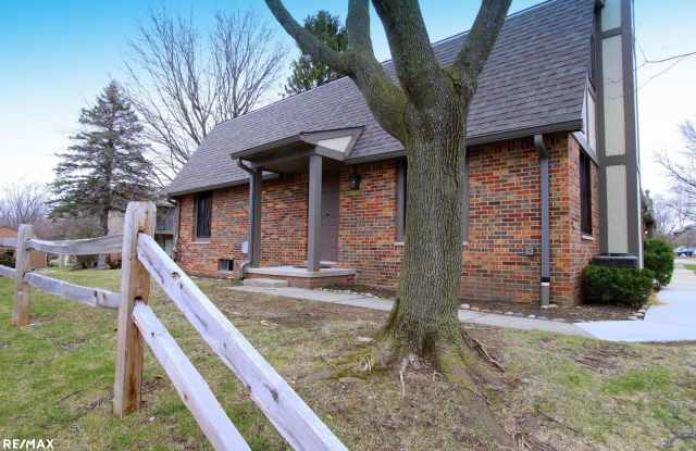 1970 Pondview photos photos