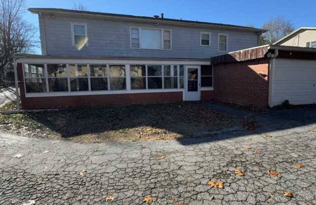706 West Lee Road photos photos