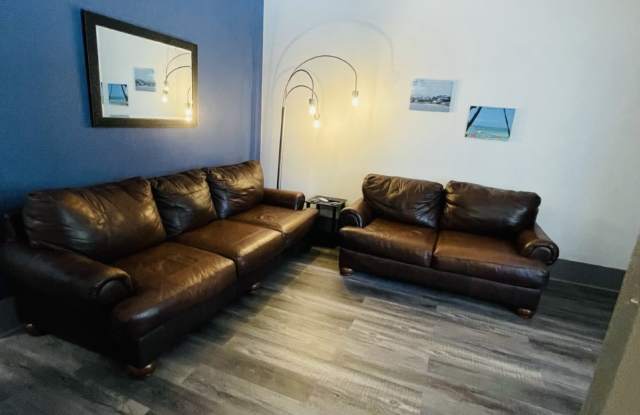 521 W Craig Pl Gallery 3