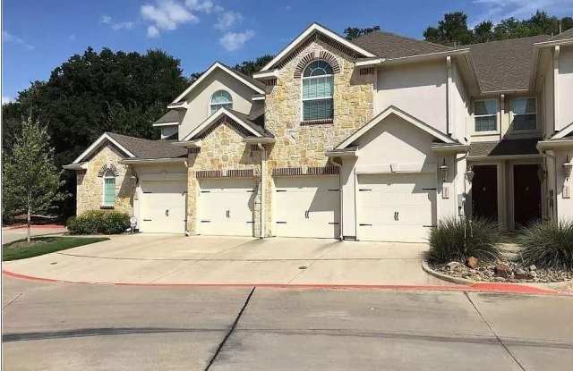 2610 Eagle Cir - 2610 Eagle Circle, Grapevine, TX 76051