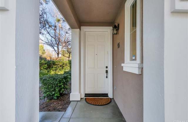 15 Triad Lane Gallery 2