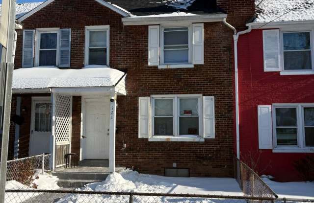 Clean 3BR home, Southeast neighborhood photos photos