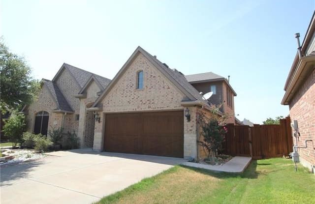 2760 Ponce De Leon - 2760 Ponce De Leon, Grand Prairie, TX 75054