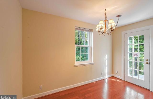 2601 S WALTER REED DRIVE Gallery 4