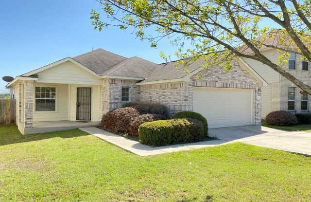 Beautiful single story 3 bedroom home located in Converse, TX with AMAZING view!! Gallery 4