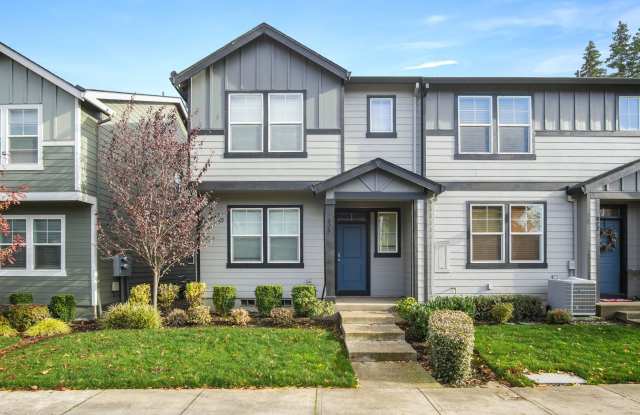 Beautiful 3 Bed, 2.5 Bath Rental Home in Cornelius! - 834 North 18th Avenue, Cornelius, OR 97113