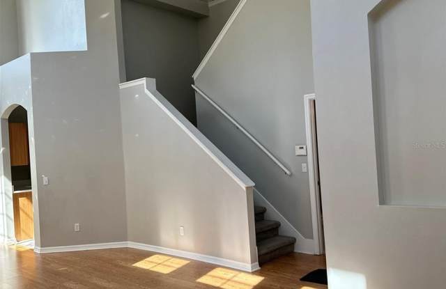 10501 MARLINGTON PLACE Gallery 4