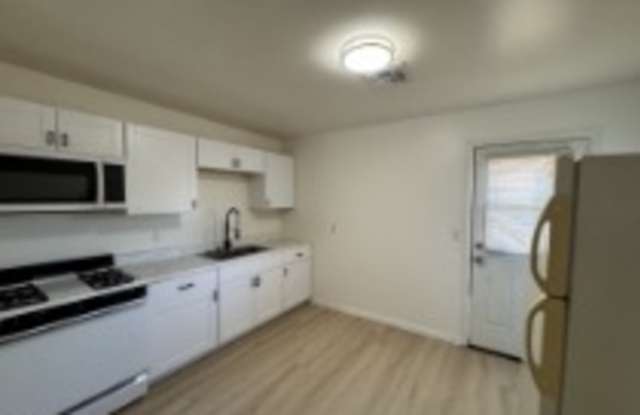 3045 Western Avenue photos photos