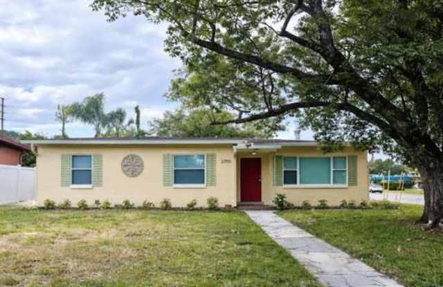 SODO Pool Home in Blankner/Boone school district! photos photos