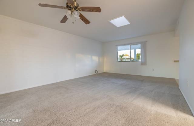 11417 N 103RD Avenue Gallery 4