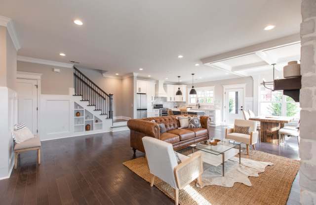 1044 South Westyn Loop - 1044 Gallery 2