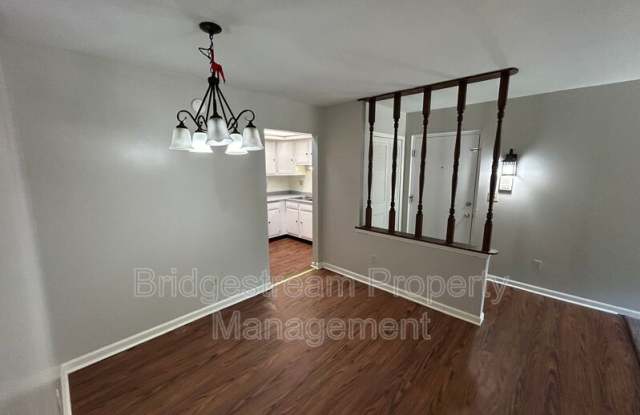 481 N Broadway Street - 481 North Broadway Street, Trotwood, OH 45426
