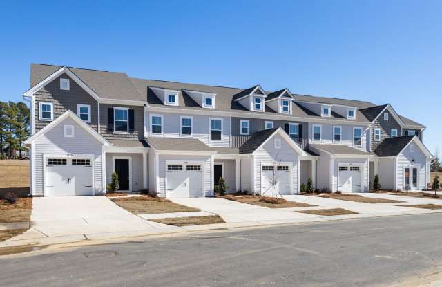NEW 3BD Townhome Minutes from I85 photos photos