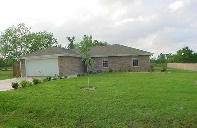 222 North Ridge Gallery 1