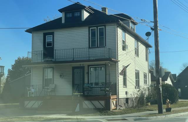 1113 17th St - 1113 17th Street, Two Rivers, WI 54241