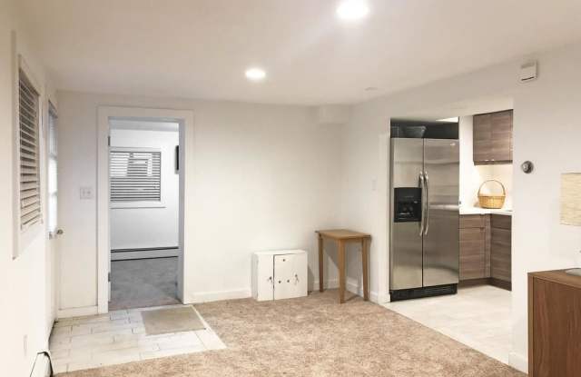 3834 Beecher St NW Gallery 3