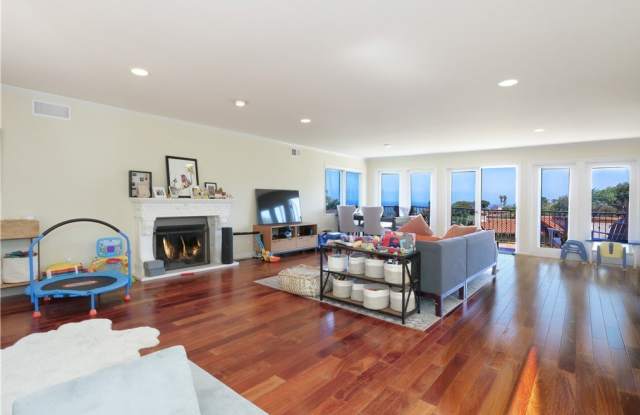 345 Palos Verdes Drive W photos photos 345 Palos Verdes Drive W photos photos