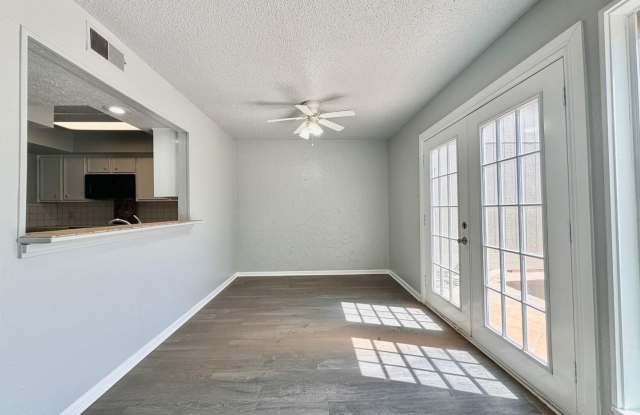 3 bed 3 bath 2 car garage brick town home now available Gallery 4