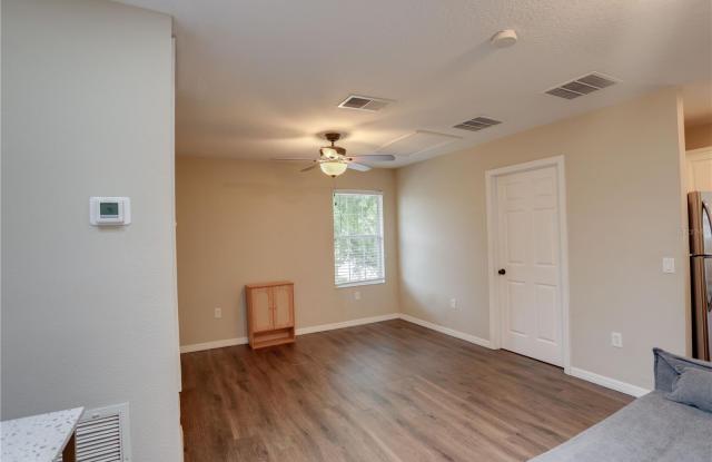 14222 SONCO Avenue Gallery 2