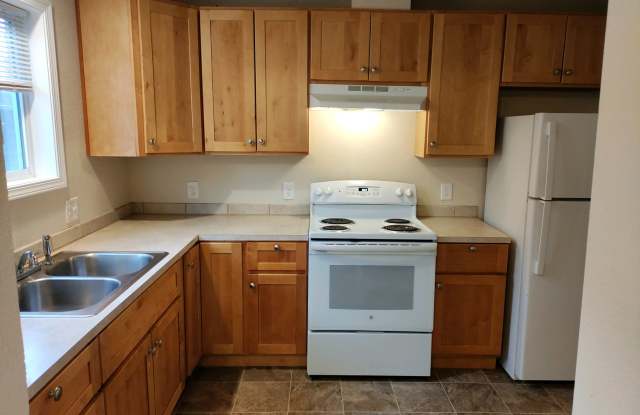 1221 W Franklin St photos photos