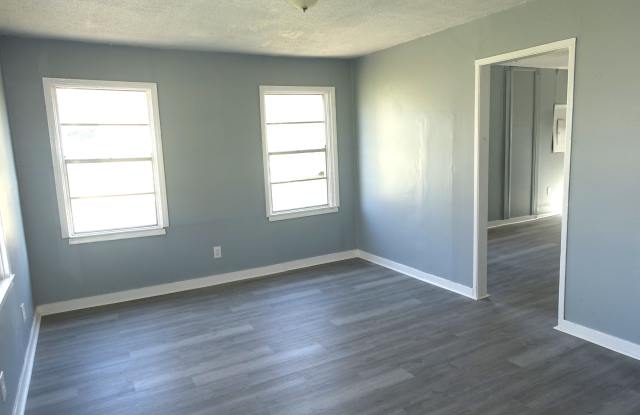 6813 5th Terrace N Birmingham, AL 35206 Gallery 2