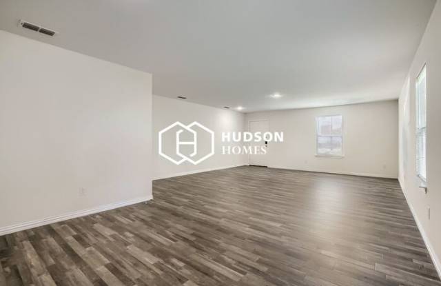 308 Coral Reef Street Gallery 3