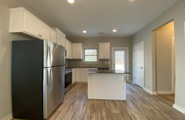 Home for Rent in Clay, AL!!! Available to View with a 48 Hour Notice! Gallery 4