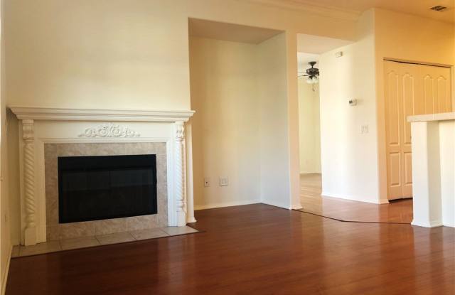 6939 Castor Street Gallery 3