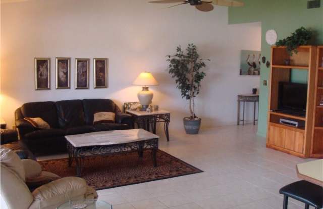 4120 SE 19th PL Gallery 2